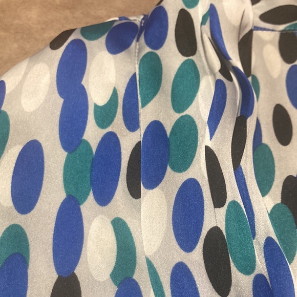 Dressbarn Sleeveless Multi Color Polka Dots - Picture 8 of 8